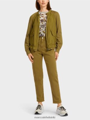 Marc Cain Pehmeä blouson hienolla uritetulla kankaalla keltainen Oliv vaatteet V0LL48413 Marc Cain Helsinki