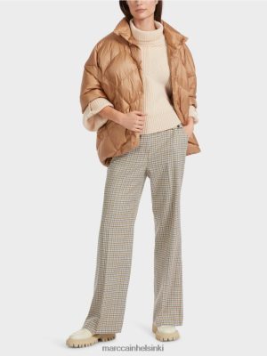 Marc Cain munanmuotoinen liivit-tyylinen turkki kirkas toffee vaatteet V0LL48254 Marc Cain Helsinki