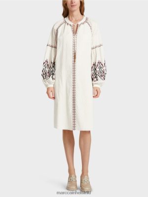 Marc Cain pitkä brodeerattu mekko valkoinen vaatteet V0LL4858 Marc Cain Mekko